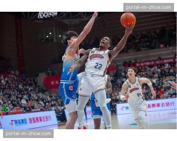 卫冕冠军广厦33胜9负排名第二，伤病影响状态起伏成隐患